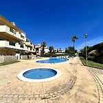 Albufeira Valley 2 With Pool By Homing アパート アルブフェイラ