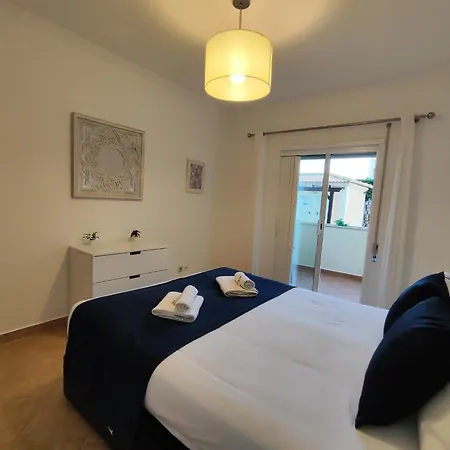 Albufeira Valley 2 With Pool By Homing Appartement
