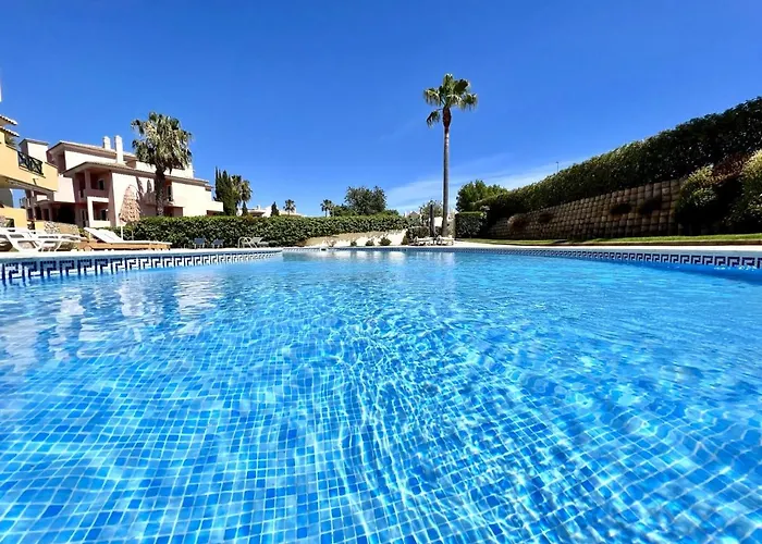Albufeira Valley 2 With Pool By Homing *