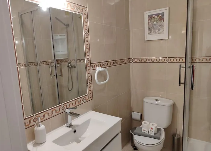 Albufeira Valley 2 With Pool By Homing *