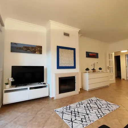 Апартаменты Albufeira Valley 2 With Pool By Homing *