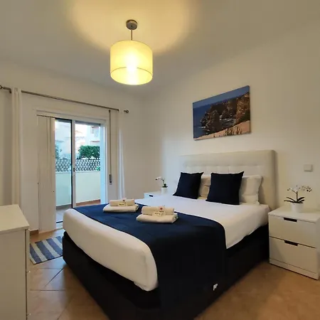 Albufeira Valley 2 With Pool By Homing Албуфейра